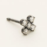 ØRESTIK MED DIAMANTKRYDS - sølv med diamanter