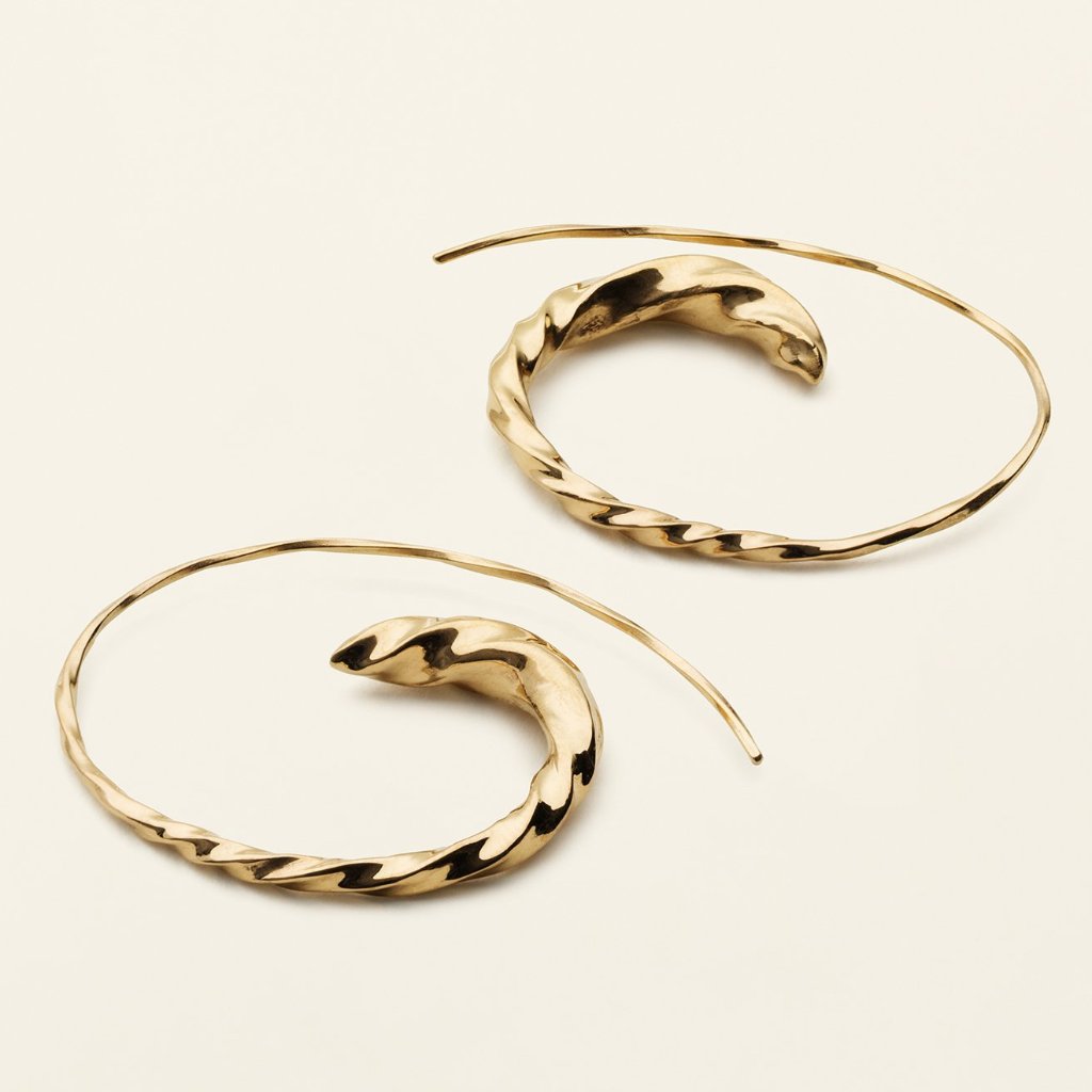 STORE FLOW ASYMMETRIC HOOPS - forgyldt sølv
